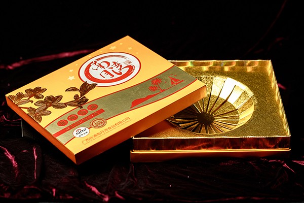 Handmade Box Display